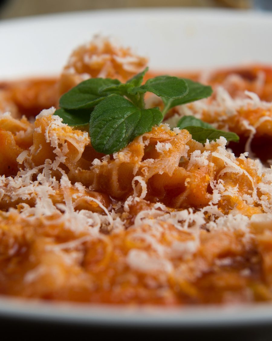 Trippa alla romana, con pomodoro, mentuccia e pecorino